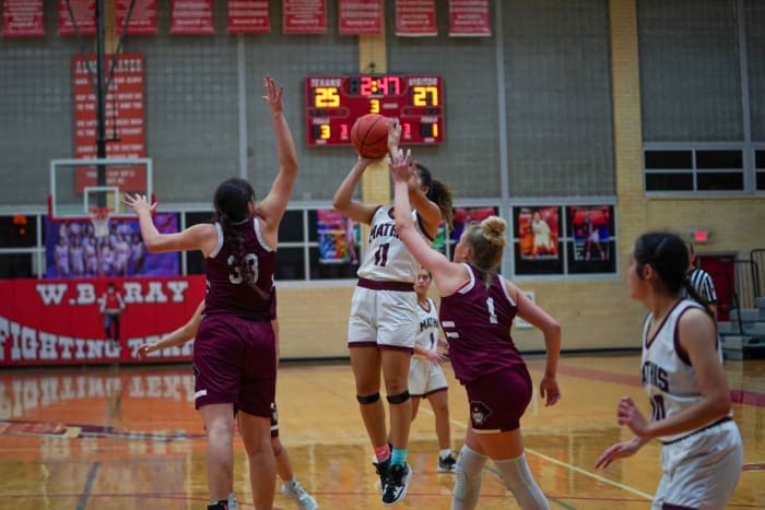 mathis-london-girls-basketball-playoffs00085